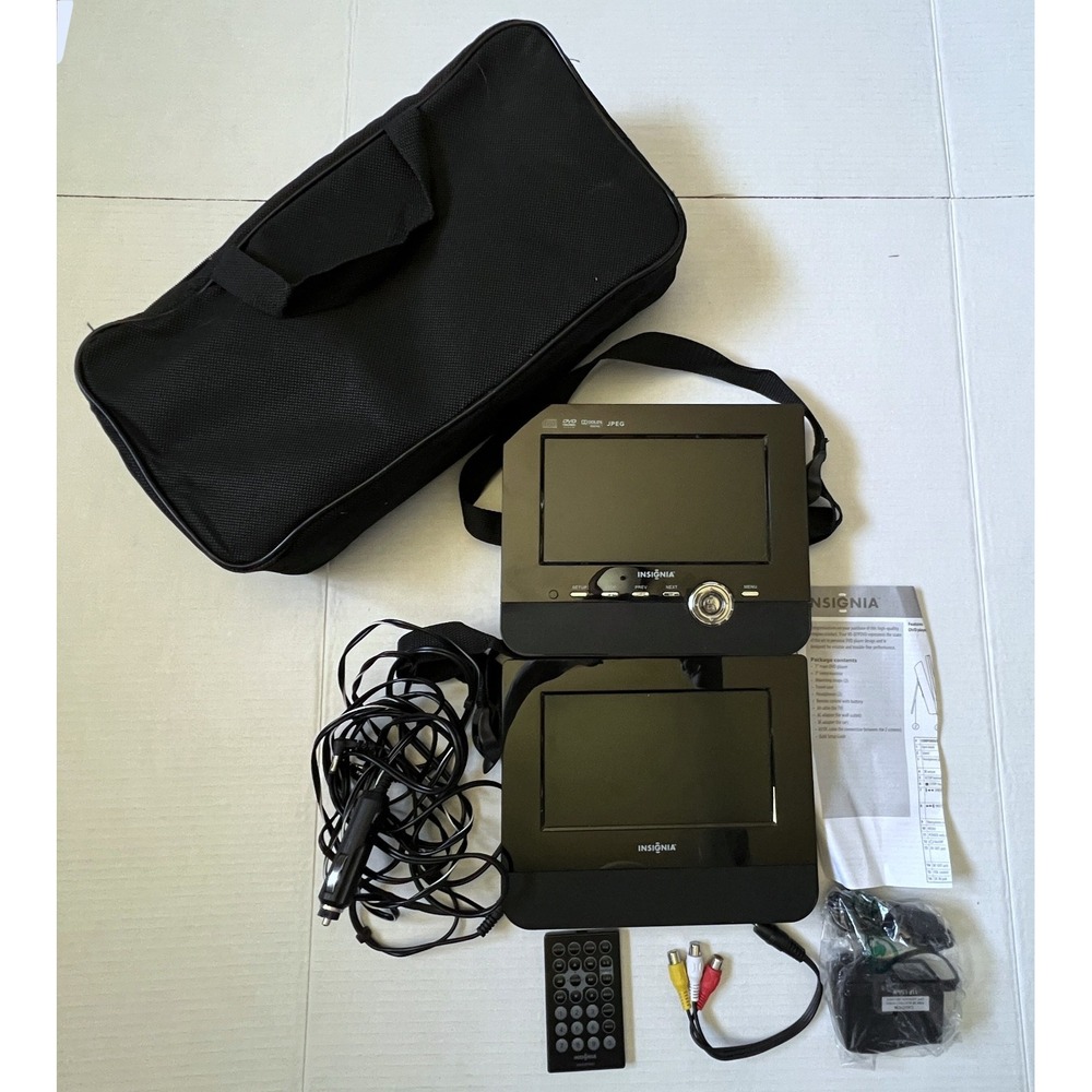INSIGNIA - 7" Dual-Screen Portable DVD Player - NS-D7PDVD - Travel Case - WORKS!